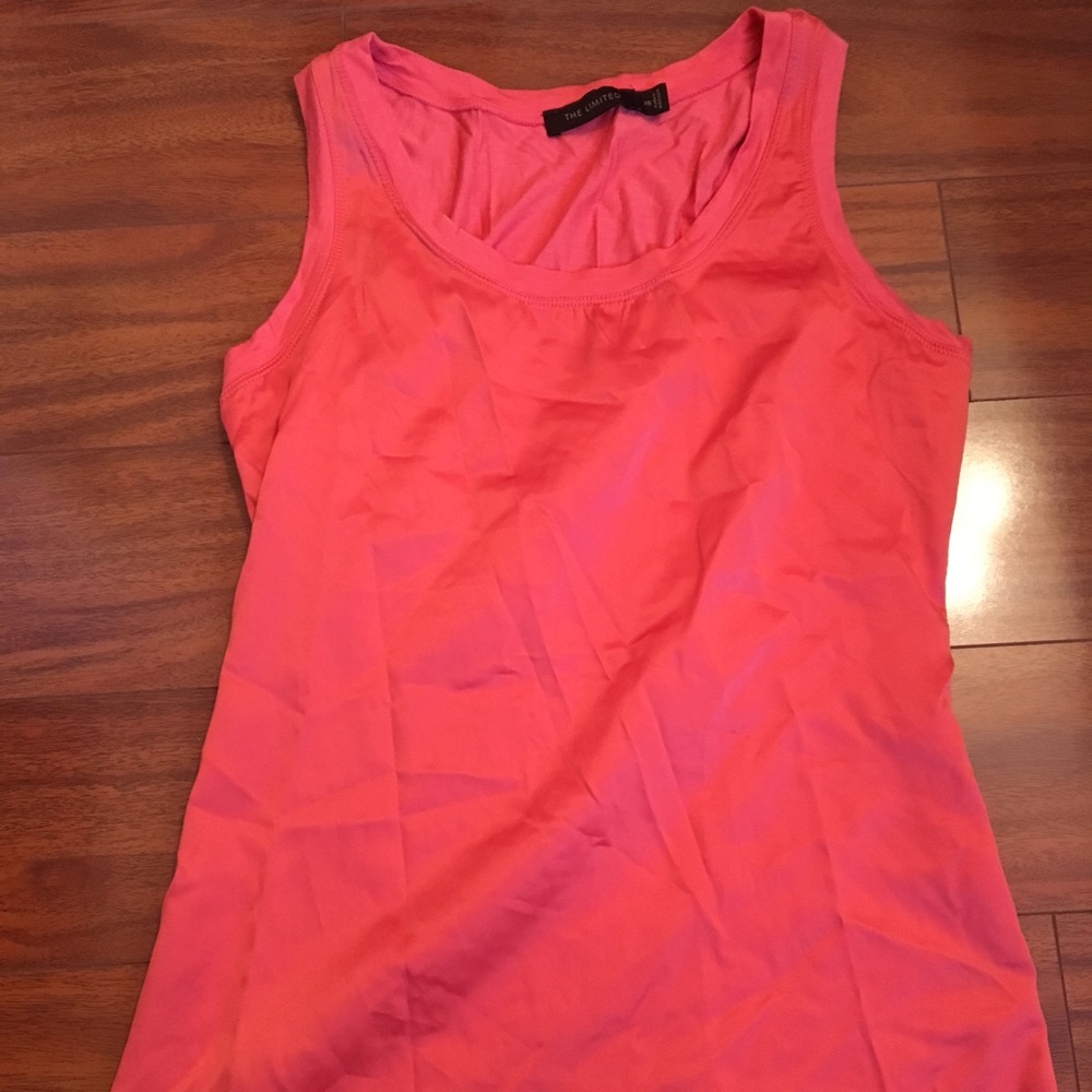The Limited Coral Tank